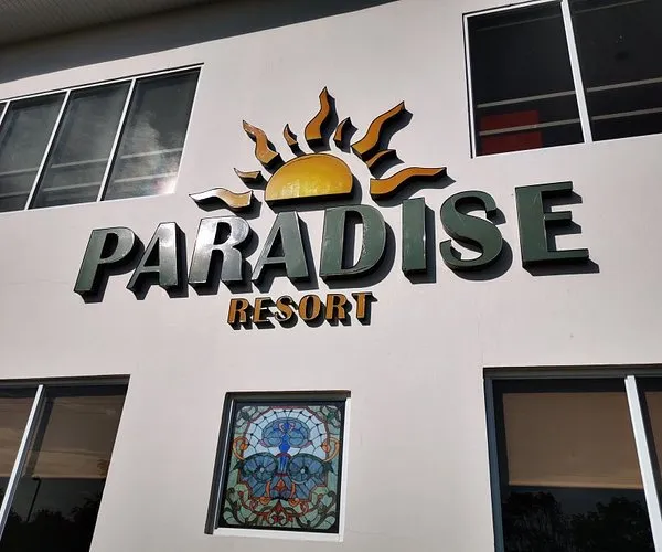 Paradise Resort